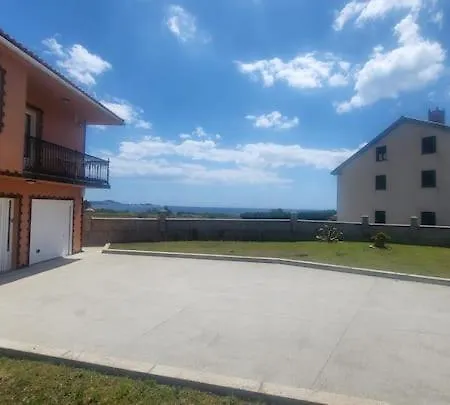 Casa Caldebarcos, A 100 Metros De La Playa De Carnota Feriehus