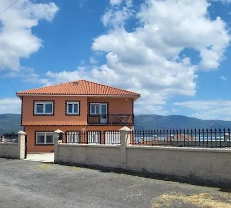 Casa Caldebarcos, A 100 Metros De La Playa De Carnota Feriehus